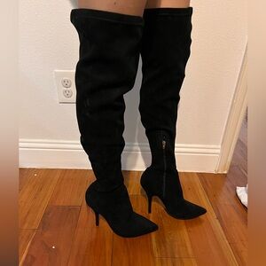 Elegant Black Over-the-Knee Boots
